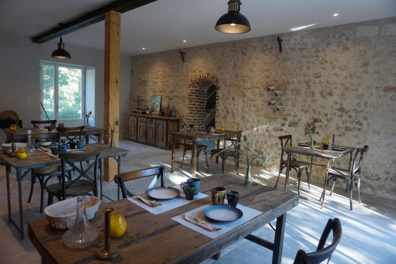 Le Moulin De Moquesouris - Chambres D'Hotes Et Table D'Hote Nazelles-Negron Ngoại thất bức ảnh