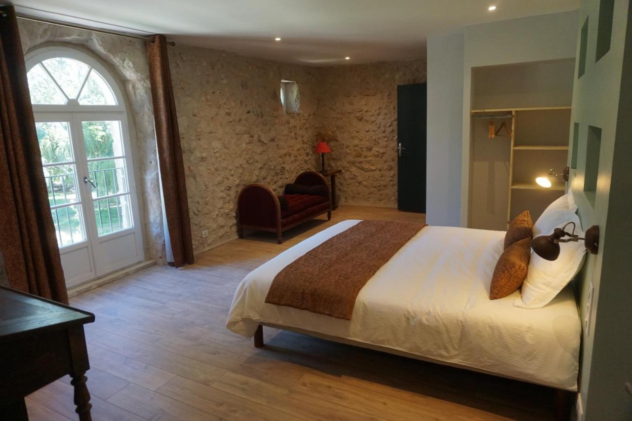 Le Moulin De Moquesouris - Chambres D'Hotes Et Table D'Hote Nazelles-Negron Ngoại thất bức ảnh