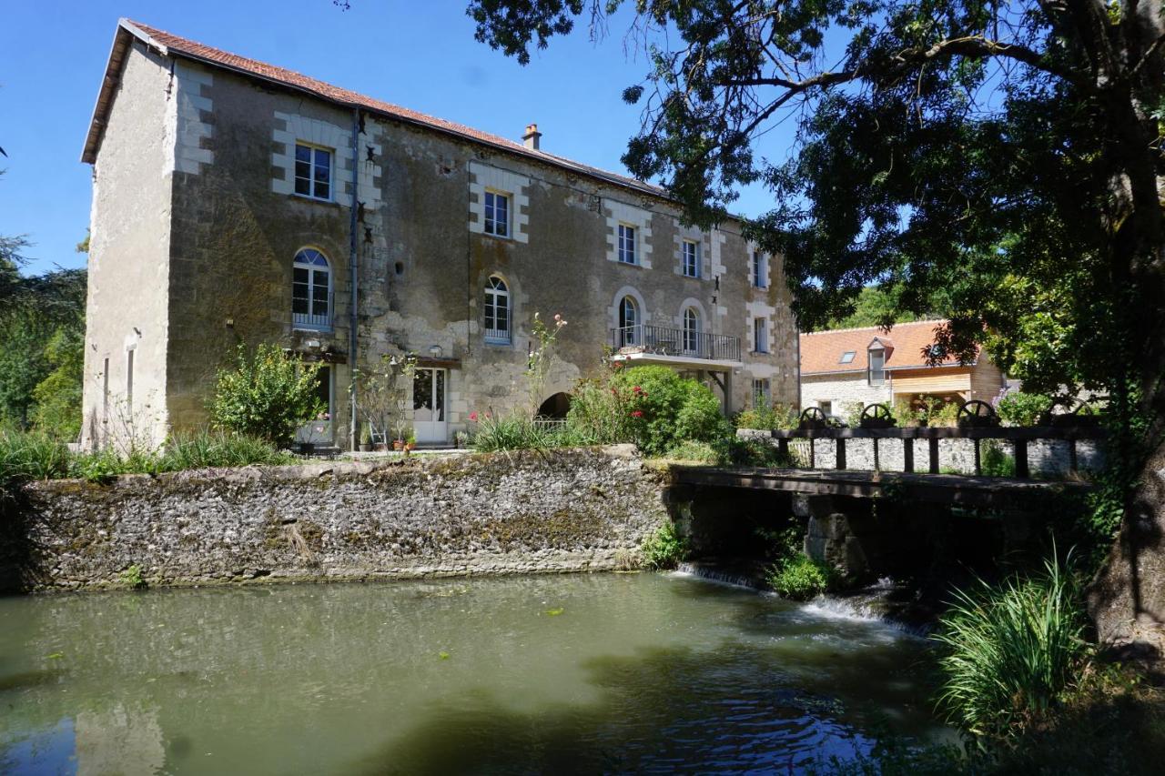 Le Moulin De Moquesouris - Chambres D'Hotes Et Table D'Hote Nazelles-Negron Ngoại thất bức ảnh
